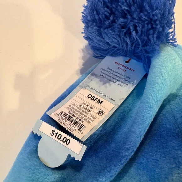 Cat & Jack Blue Gradient Kids Beanie Hat - Picture 2 of 3